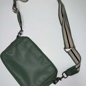 Stylish Green Belt Bag with Adjustable Strap